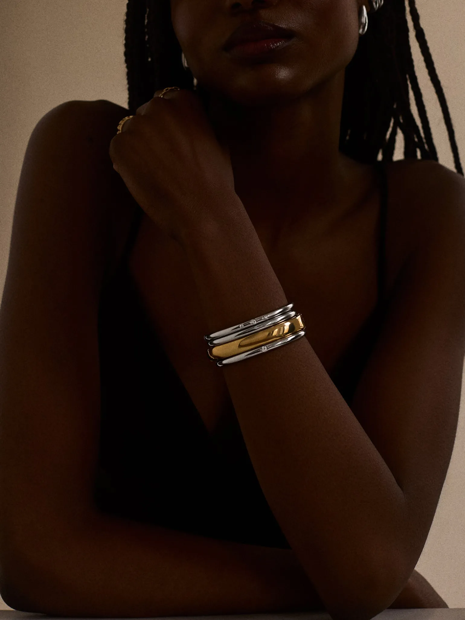 Nadia Classic Hinge Bangle - Classic Thin Silver Single Bezel