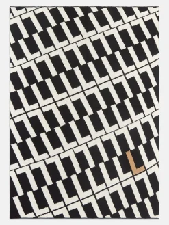 On A Loop Custom Blanket - Black/White